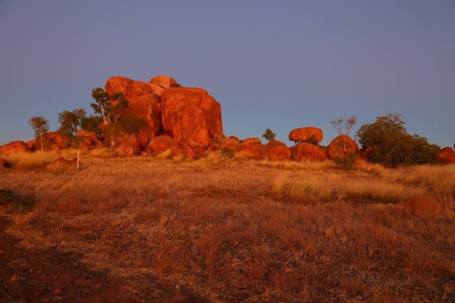 Devils Marbles Sunrise - 3482