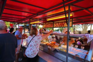 Mindil Beach Markets