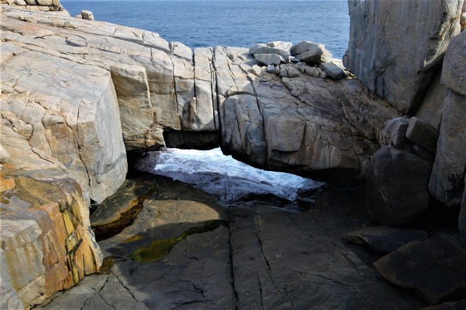 The Gap and Natural Bridge, Torndirrup National Park, Western Australia