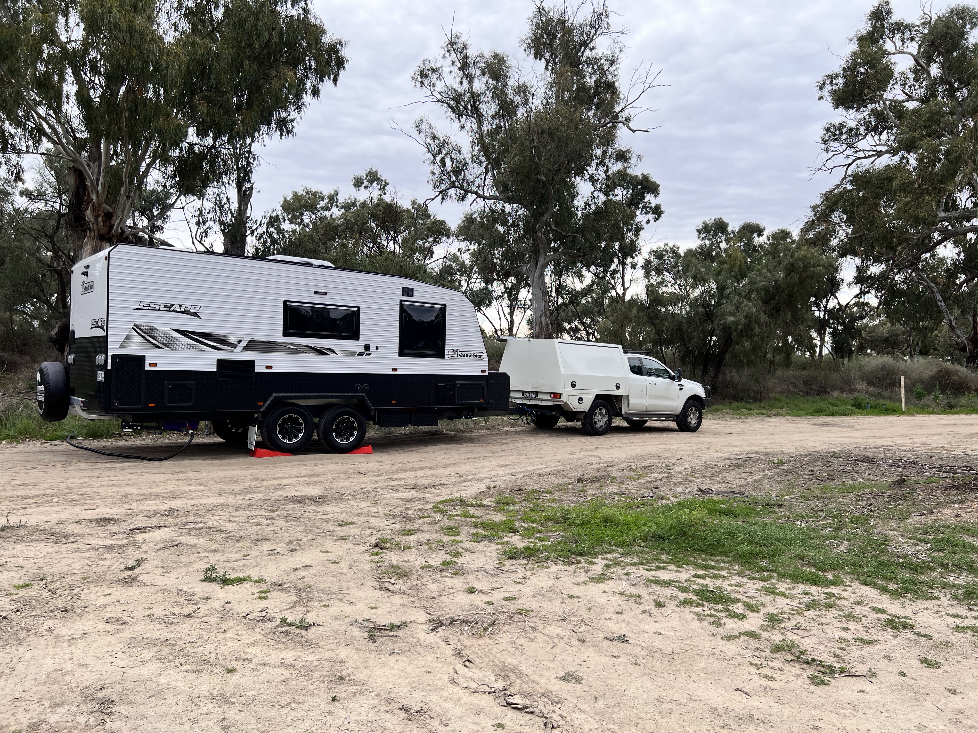Thegoa Lagoon, Wentworth Shire Council, NSW, Free Camping, Island Star, Escape Caravan, Ford Ranger