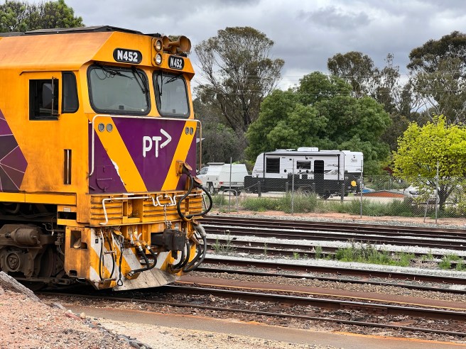 Swan Hill, Heart of the Murray, Victoria. Island Star Caravans, Ford Ranger.